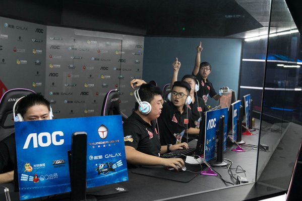 的比赛中 的比赛中