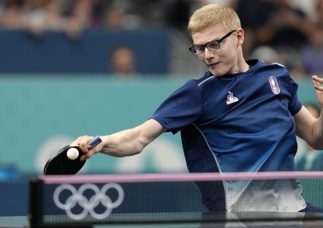 队记：杨瀚森有语言障碍但球感非常棒 揭幕战有望打15-18分钟