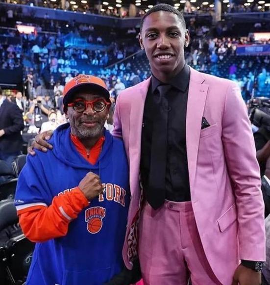 谁在加速 谁在加速