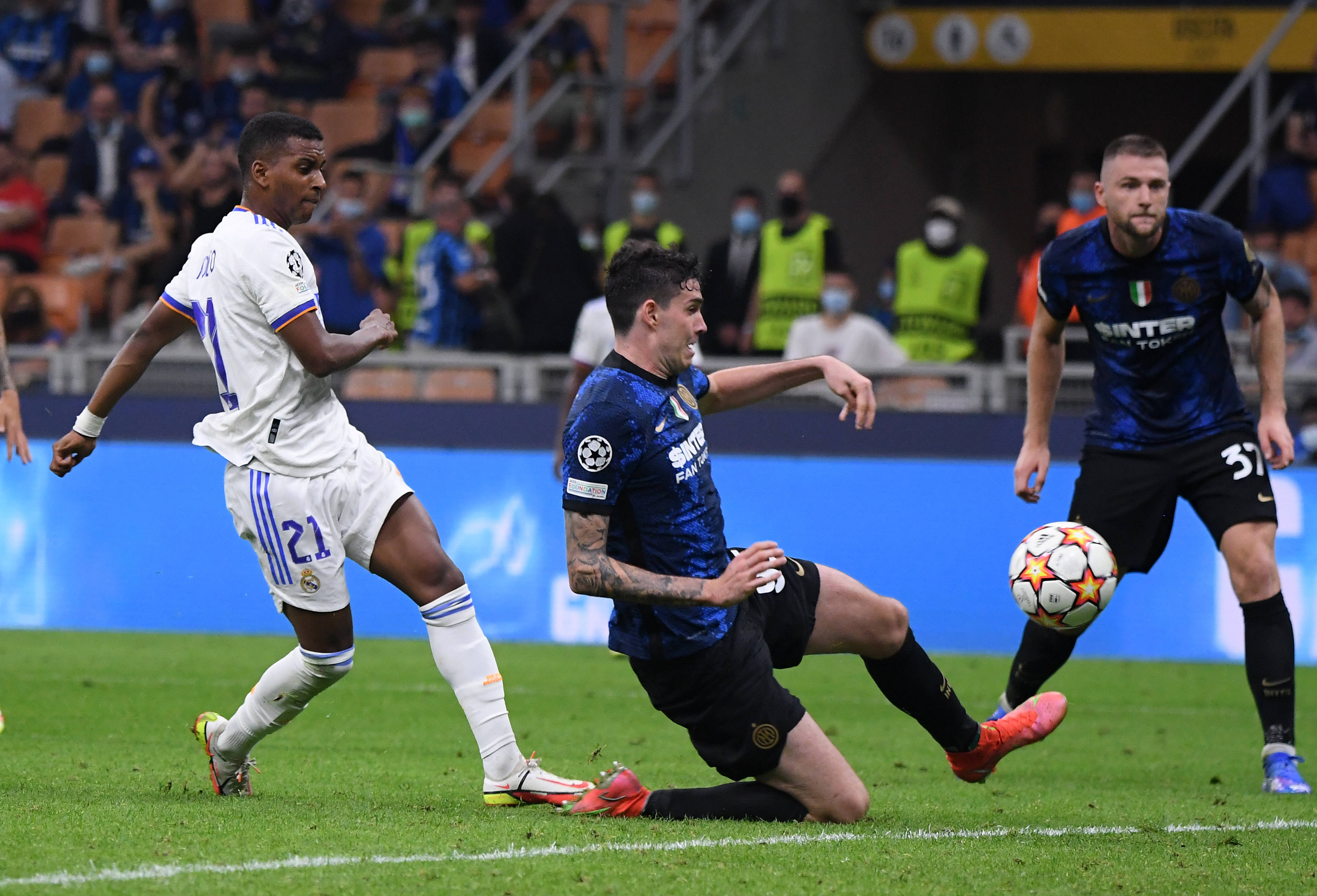 案例层面看 案例层面看