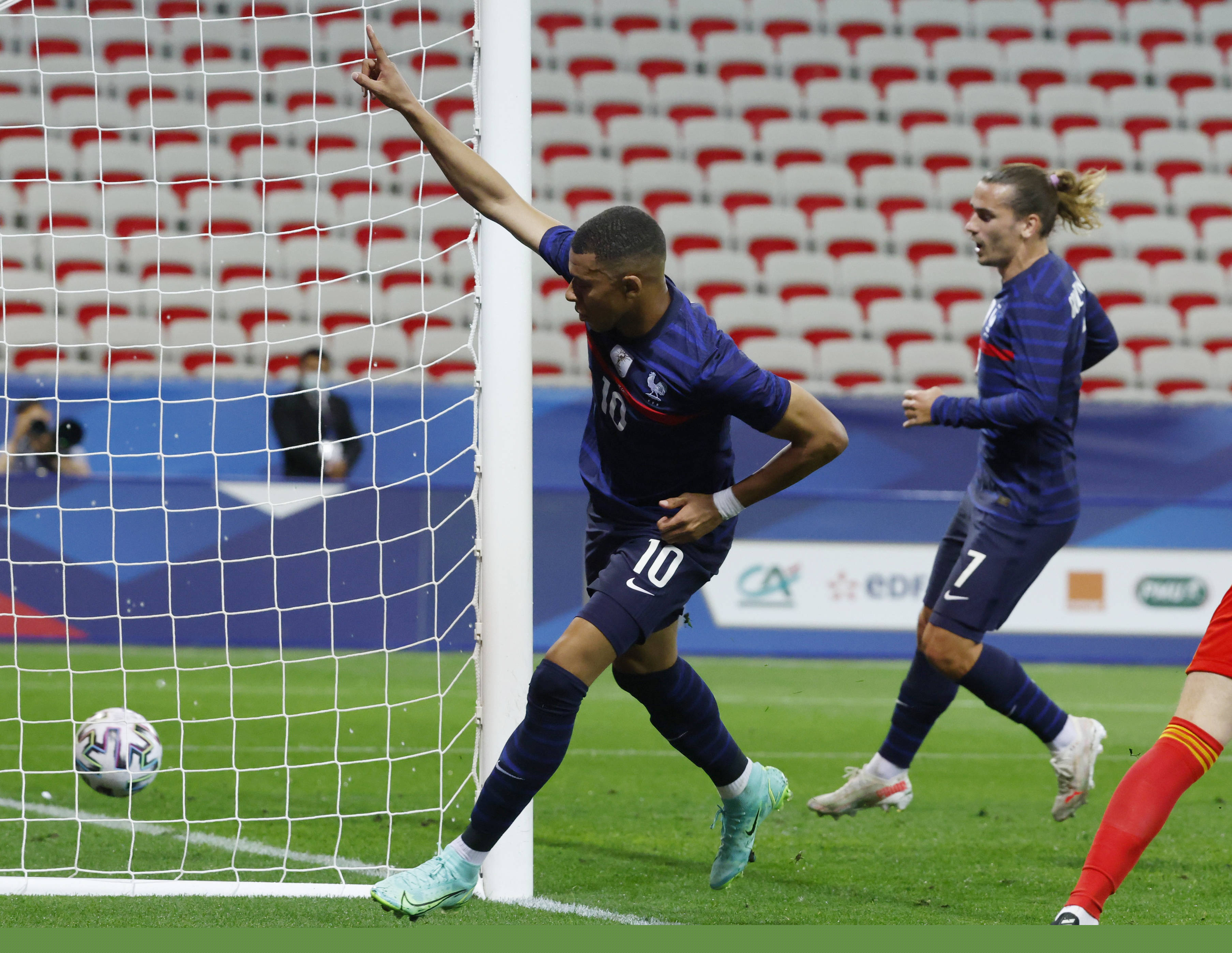 再择机定案 再择机定案